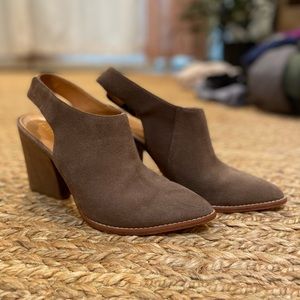 Bettye Muller Vero Cuoio heels